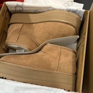 UGG Women's Classic Ultra Mini Platform
